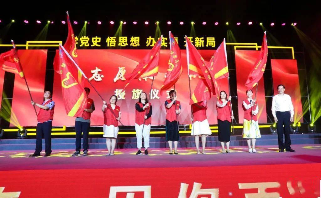 不能光追求给学生满分,还要让孩子满意,“代表通道”上的他们在关注什么?