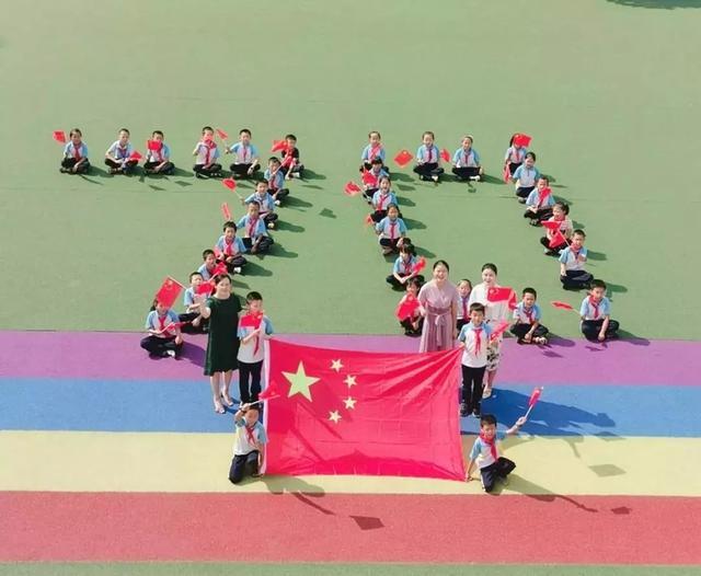 多彩时尚美发沙龙